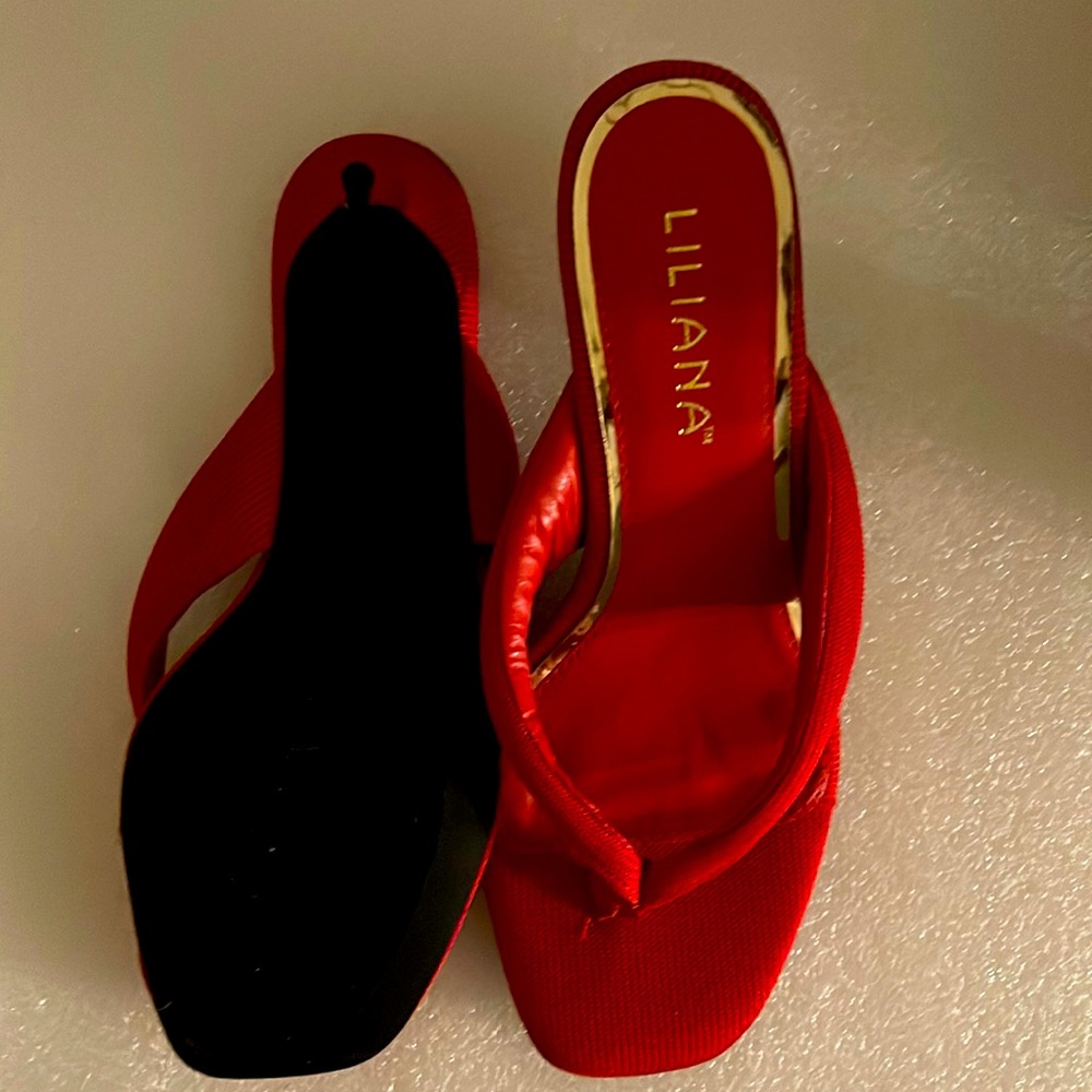 Ladies red heels size 9 brand new